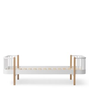 Oliver Furniture Wood Seng